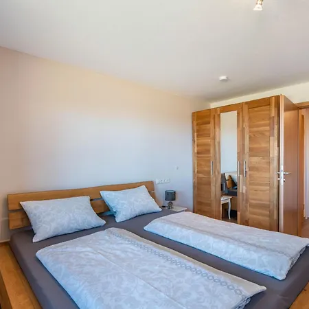 Reiner Apartment *